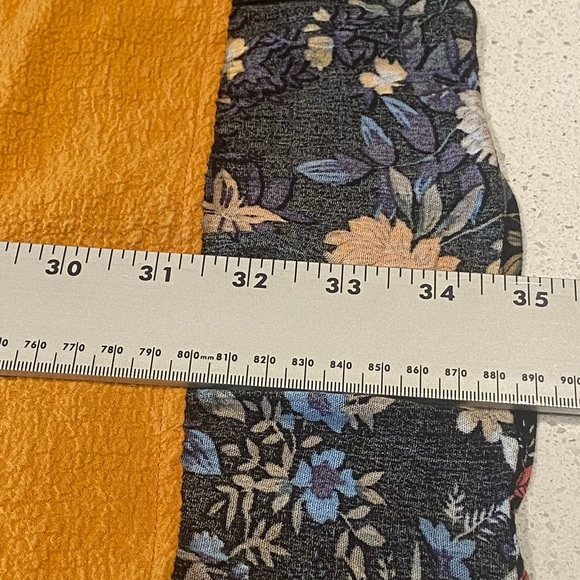 Caleea boho embroidered top plus size 1x, runs large - Picture 8 of 9